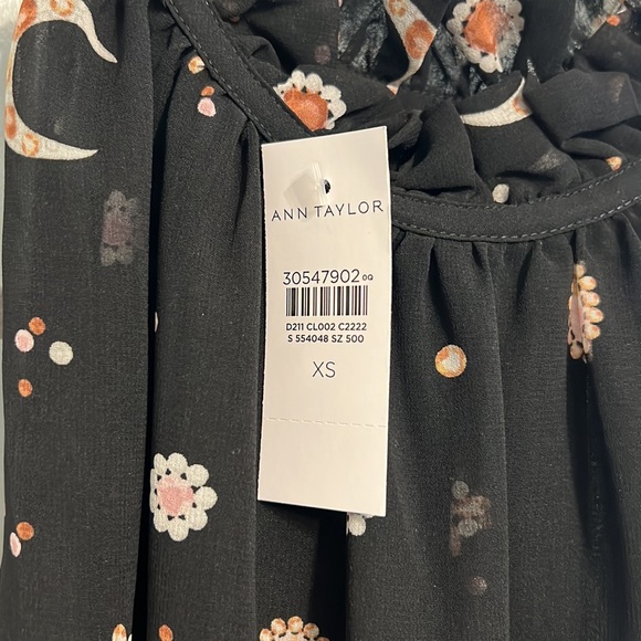 Ann Taylor NWT XS Garland Halter Tie Neck Top In Black - Picture 3 of 4